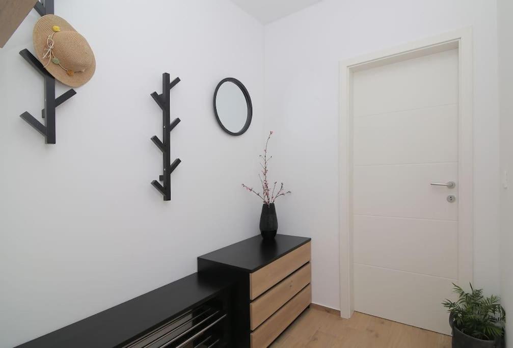 Studio Apartman Karlita Slano Buitenkant foto